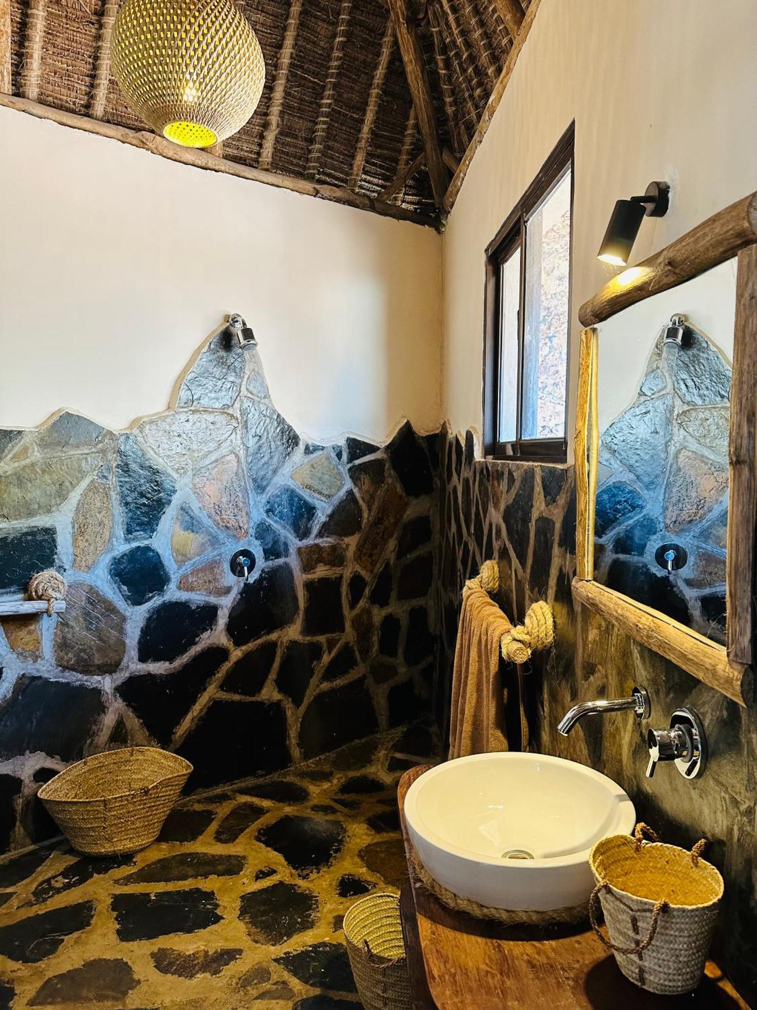 Mwazaro Beach Lodge Shimoni Bilik gambar