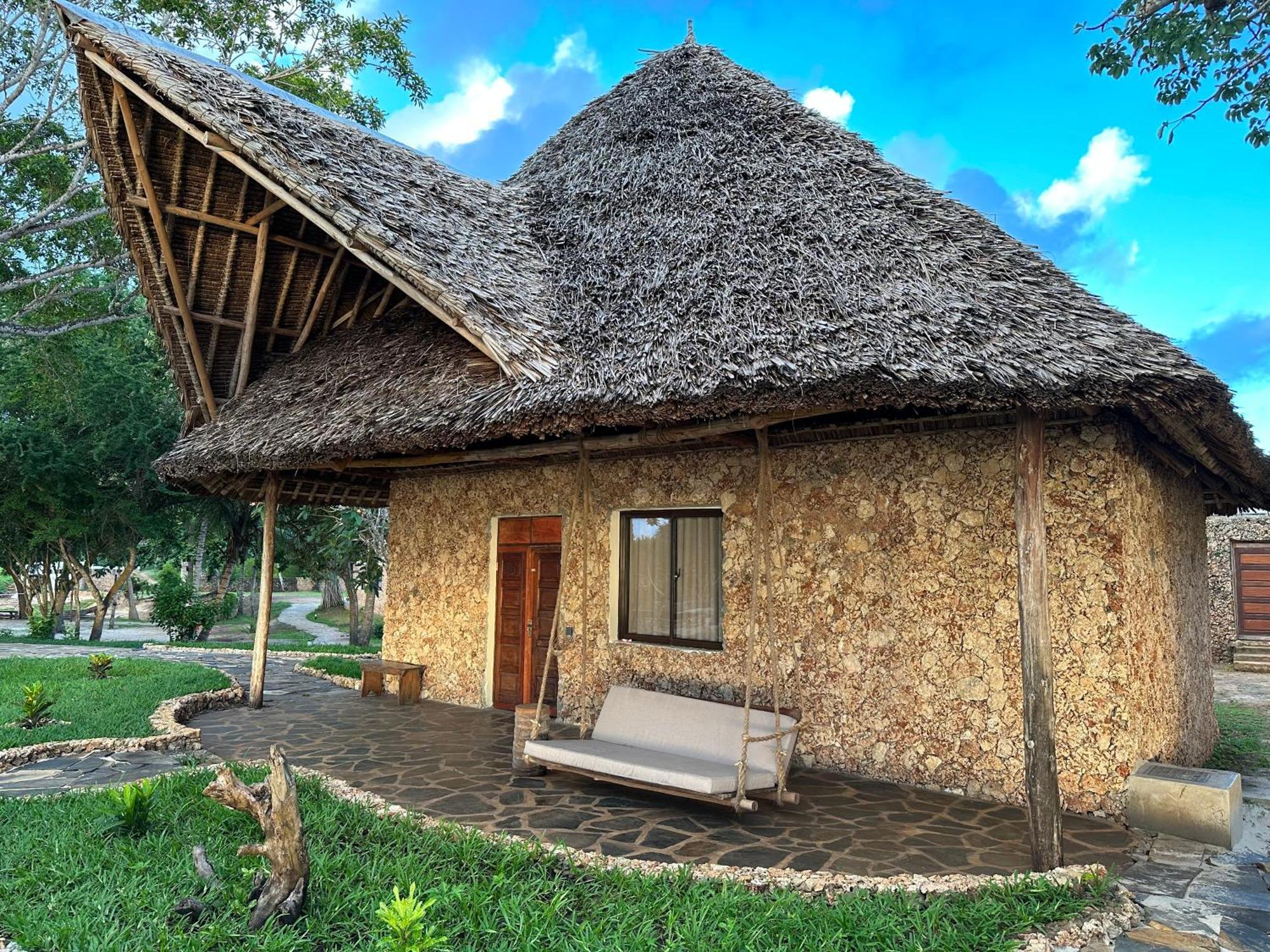 Mwazaro Beach Lodge Shimoni Bilik gambar